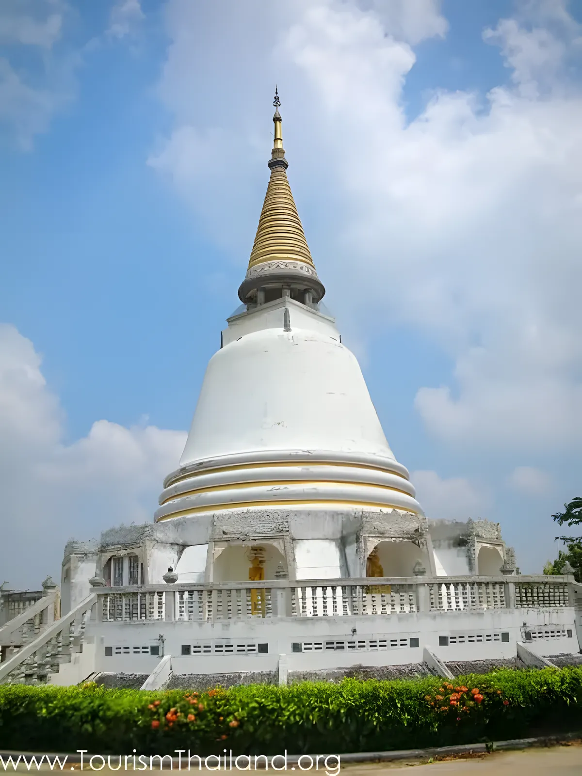 Chedi Phra Khun Mae