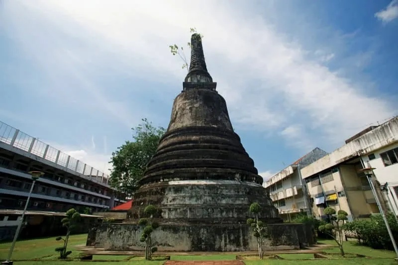 Chedi Yak