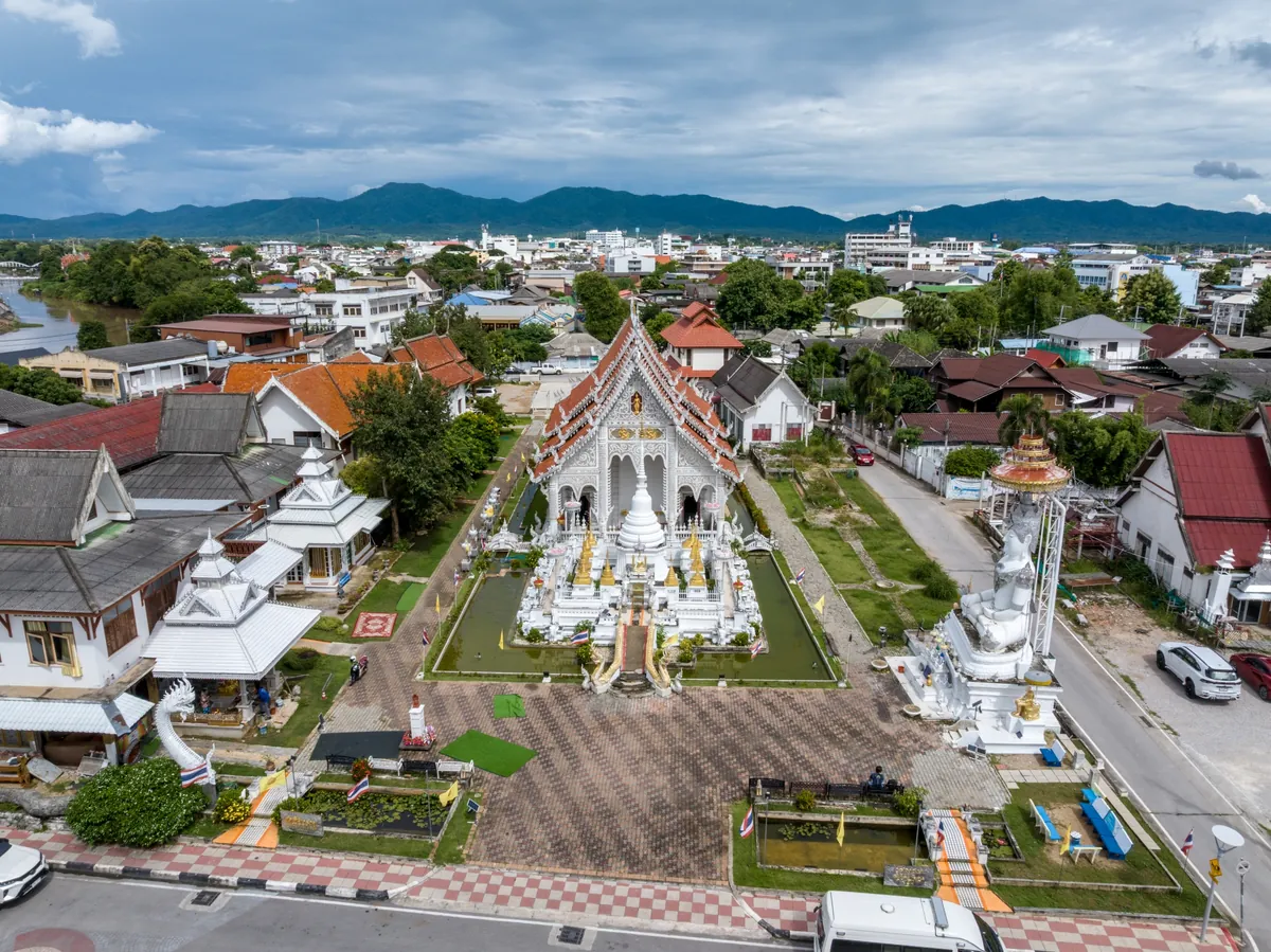 Wat Chiang Rai — photo 3