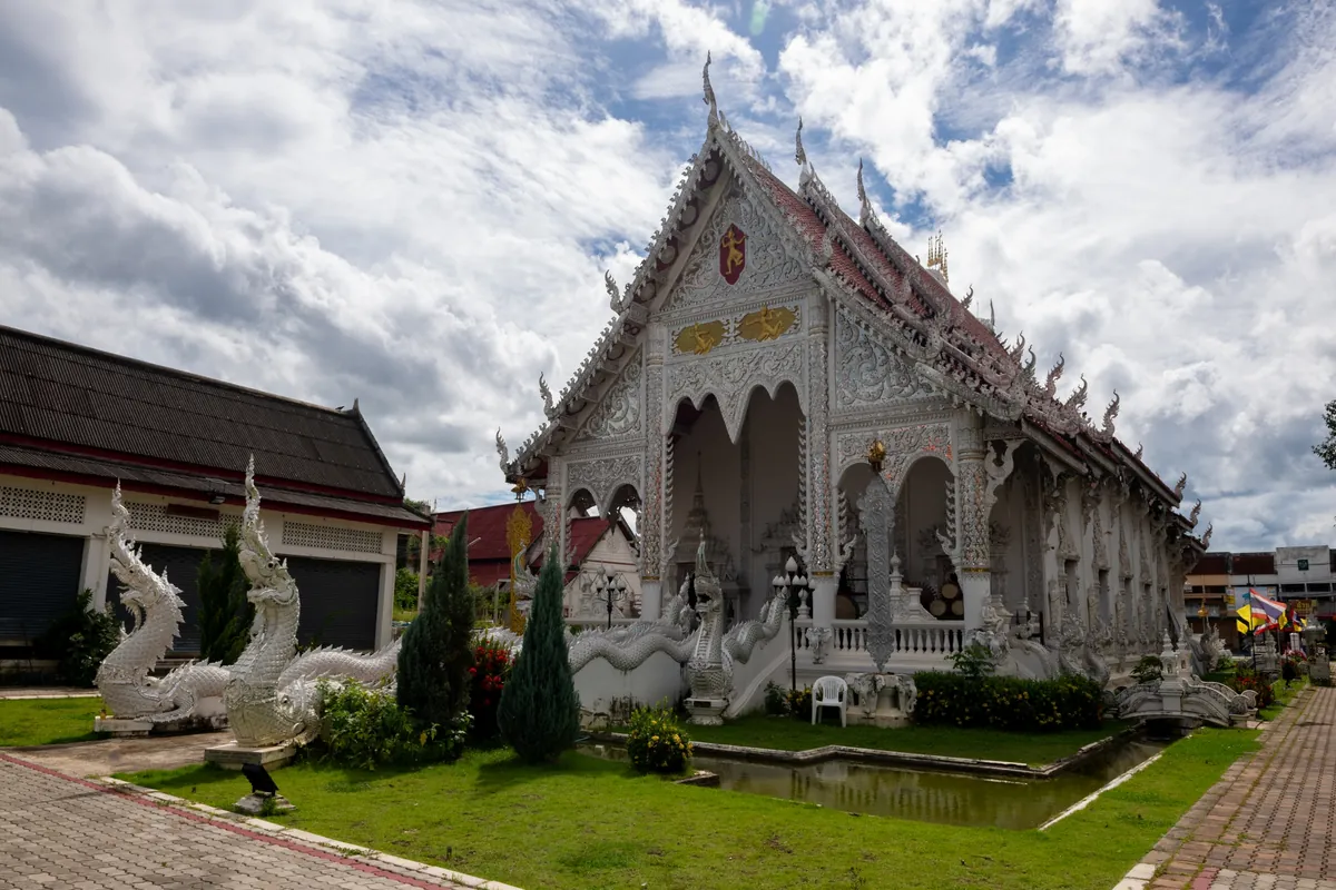 Wat Chiang Rai — photo 4