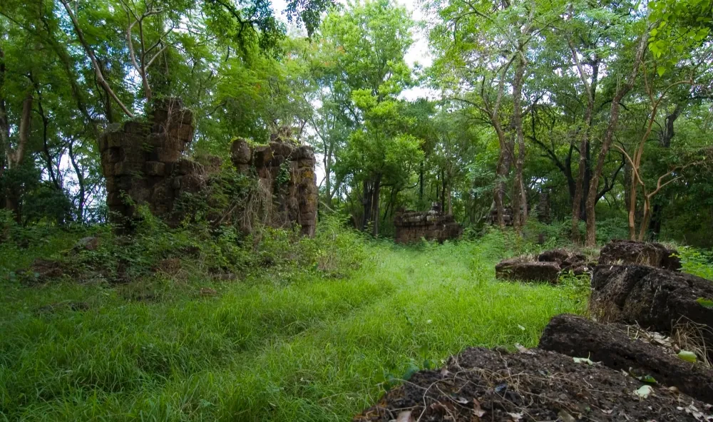 Chom Phra Castle — photo 2