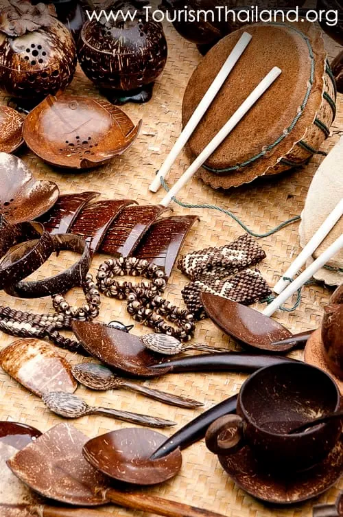Coconut Shell Handicraft Centre of Mueang Phatthalung