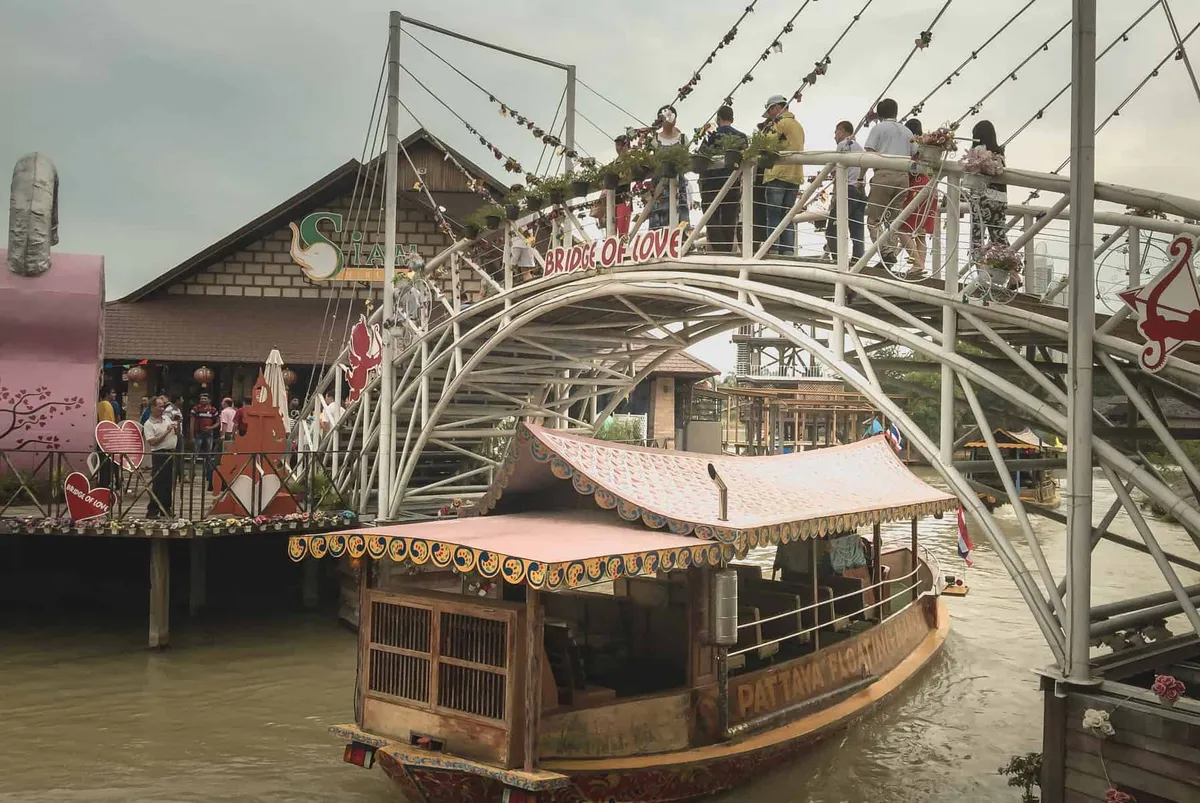 Floating Market