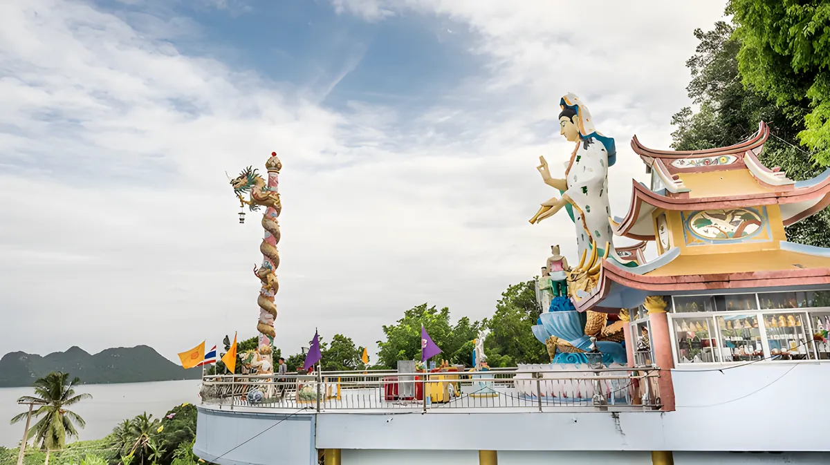Kaeo Praserd Temple