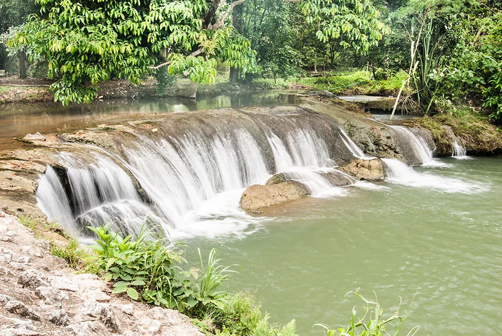 Kapo Waterfall Forest Park