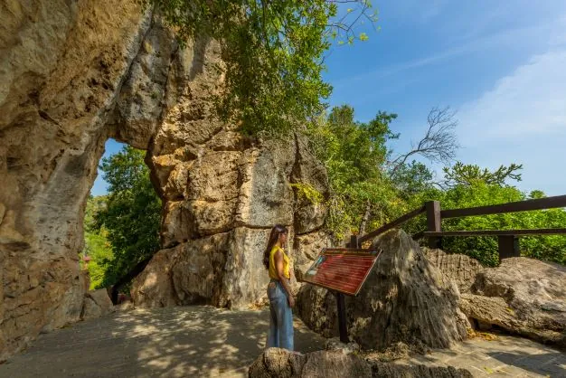 Khao Nang Phanthurat Forest Park — photo 3