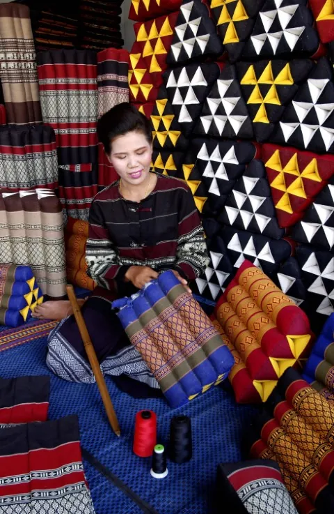 Khit Pillow at Ban Sri Than — photo 2