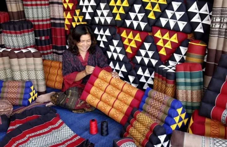 Khit Pillow at Ban Sri Than