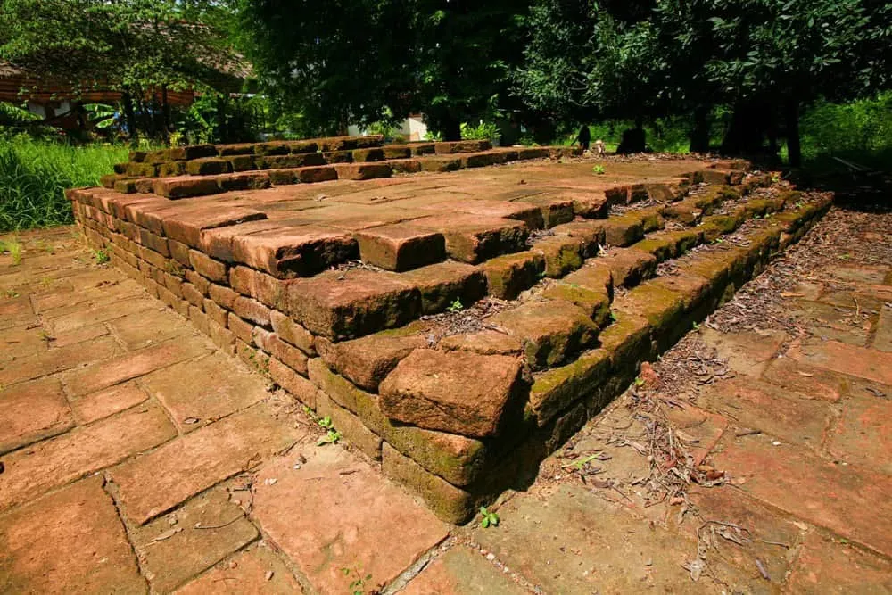 Khok Mai Den Ancient City