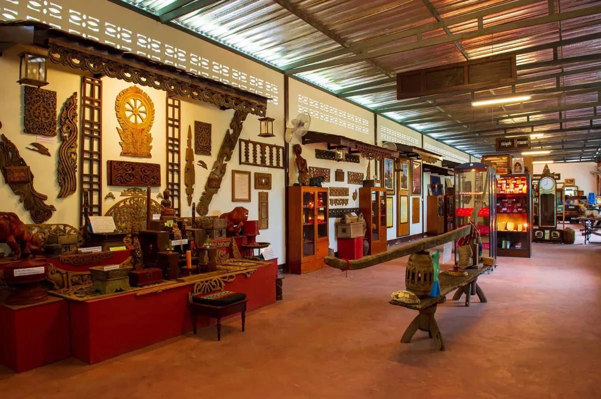 Khum Bum Tam Than Museum