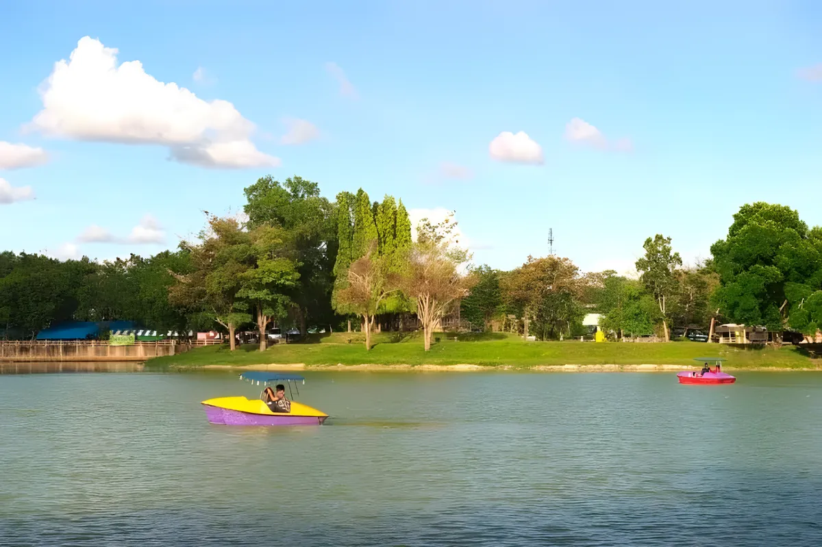 Khwan Mueang Park
