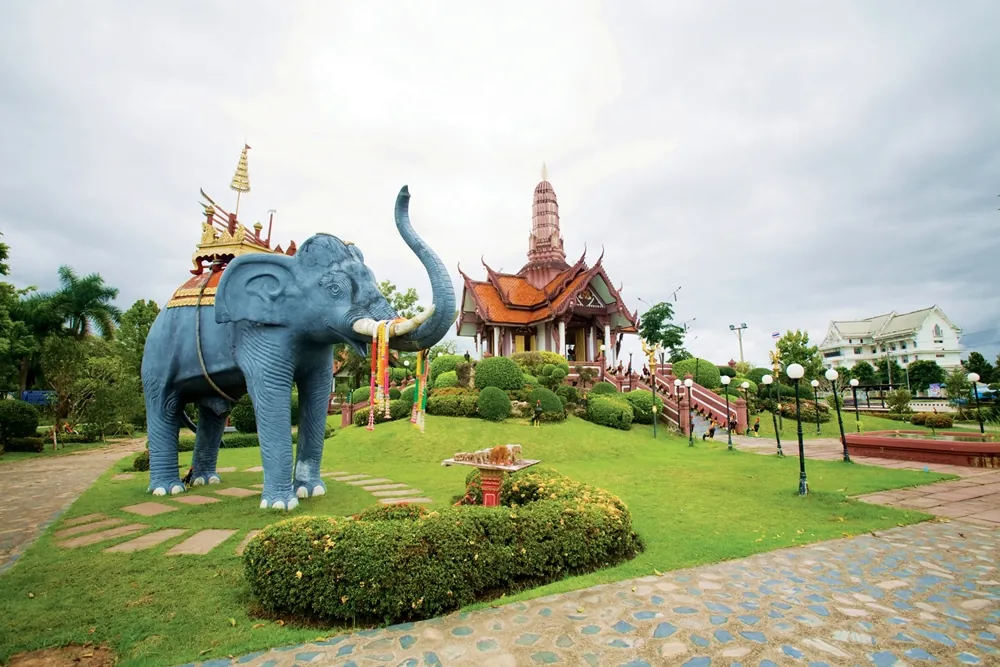 King Naresuan the Great Shrine, Mae Sot — photo 2