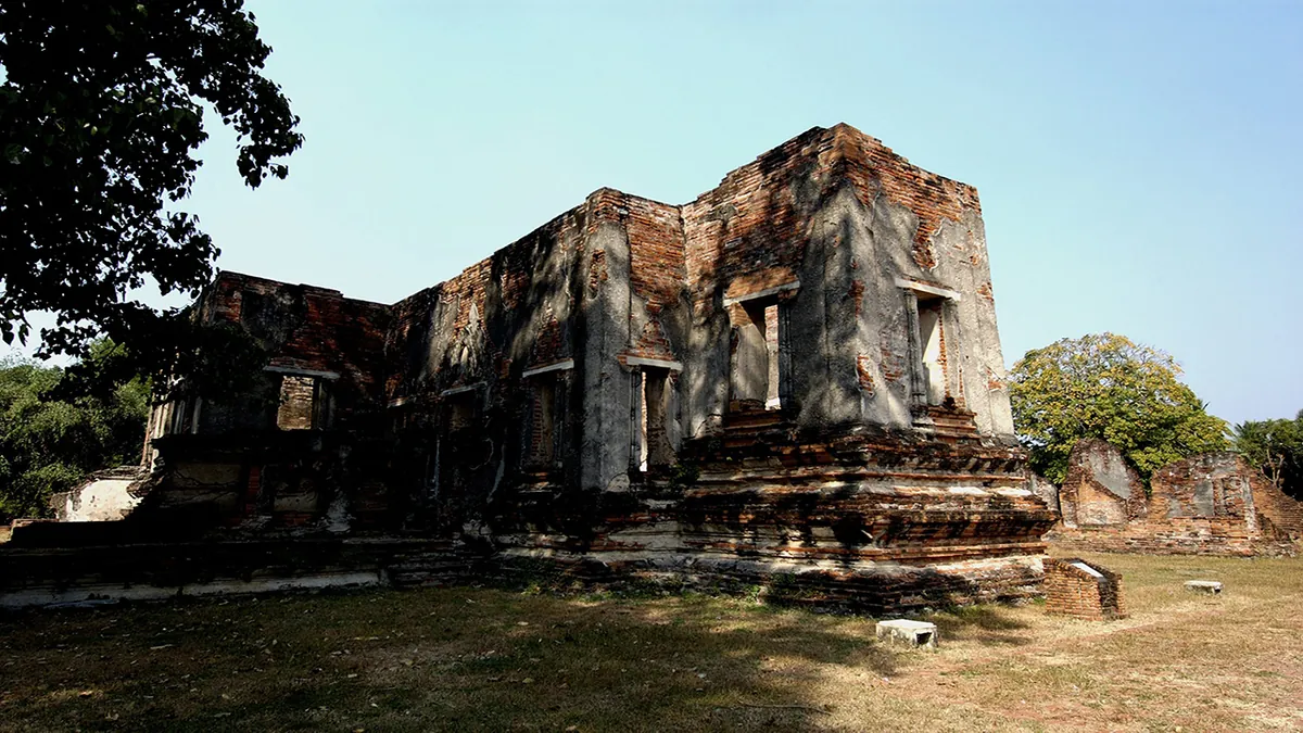 Kraison Siharat Hall (The Chub Sorn Lake Pavilion or Yen Pavilion) — photo 2