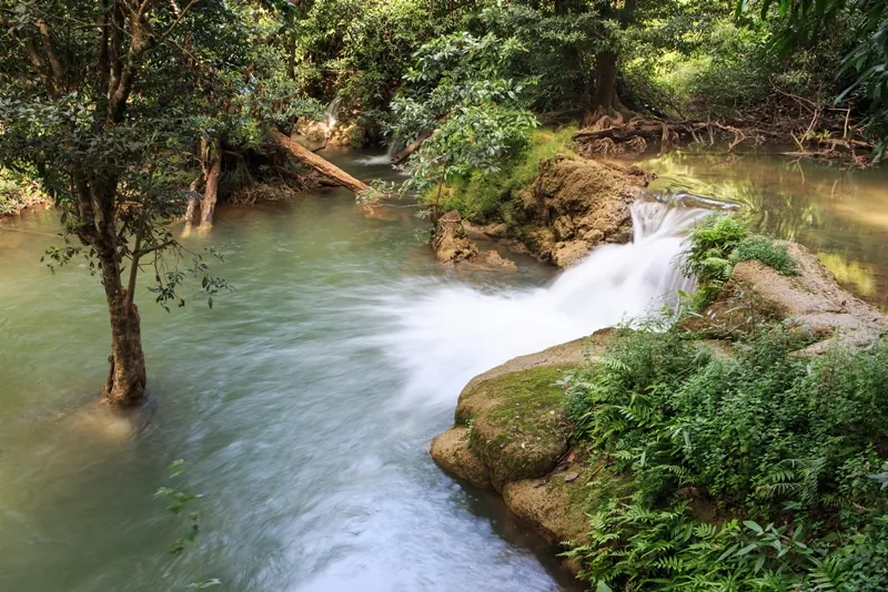 Kroeng Krawia Waterfall — photo 3