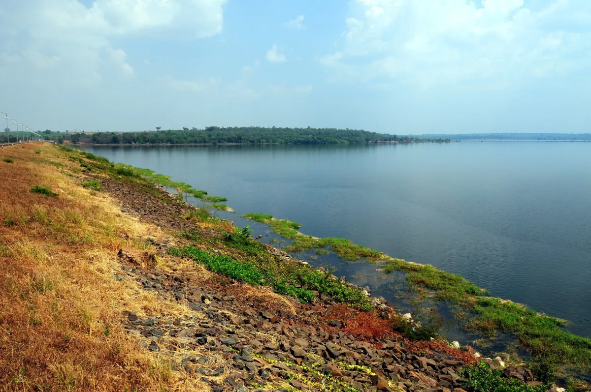 Lam Nang Rong Dam