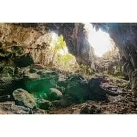 Luang Pha Viang cave