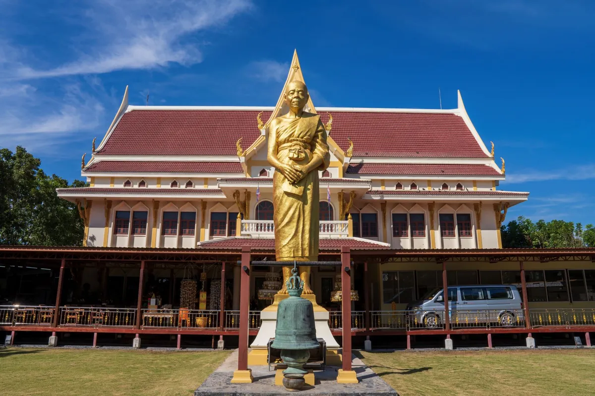 Luang Pho Koon Museum, Wat Ban Rai — photo 2