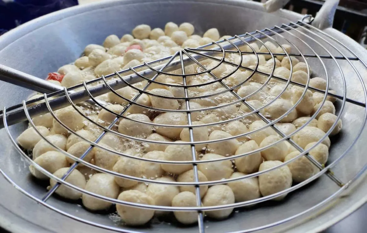 Luk Chin Yuen Gin Fish Balls, Buriram Railway Station — photo 2
