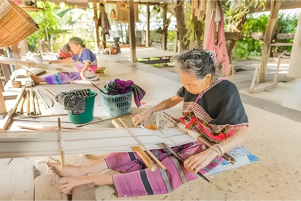 Mae Kanard Karen Village
