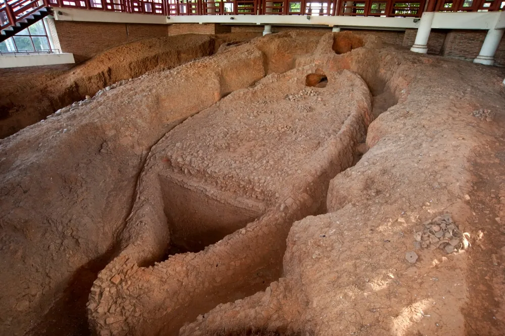 Maenam Noi Kiln — photo 2