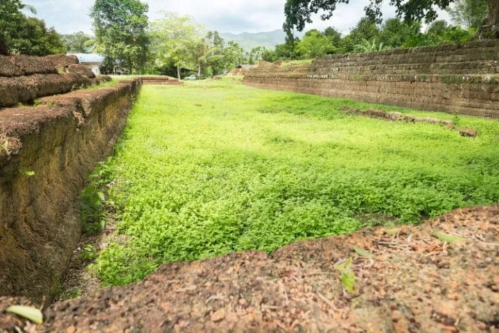 Meung Paniead Historic Park