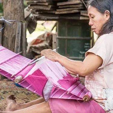 Muban Kariang Phatthana Huai La