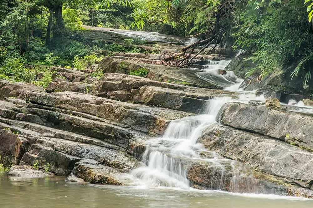 Namtok Lan Rak (Namtok Tat Hin Kong)