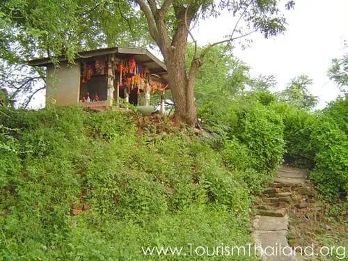 Noen Phra (Noen Yai Hom)