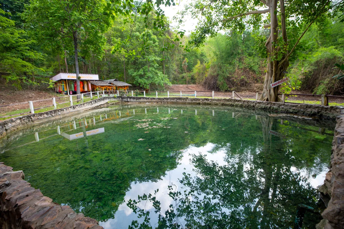Nong Ya Plong Hot Springs