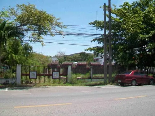 Pak Nam Laem Sai Fortress