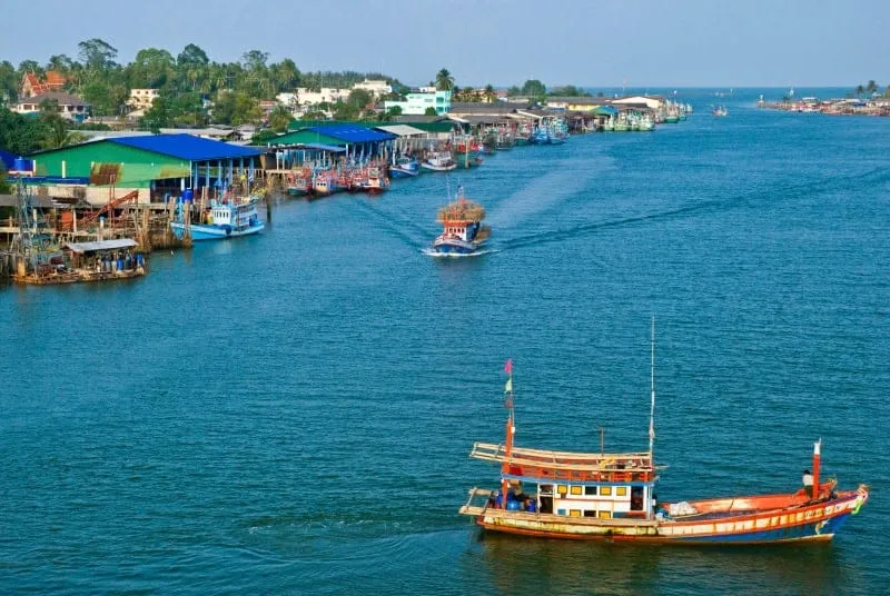 Paknam Langsuan Subdistrict