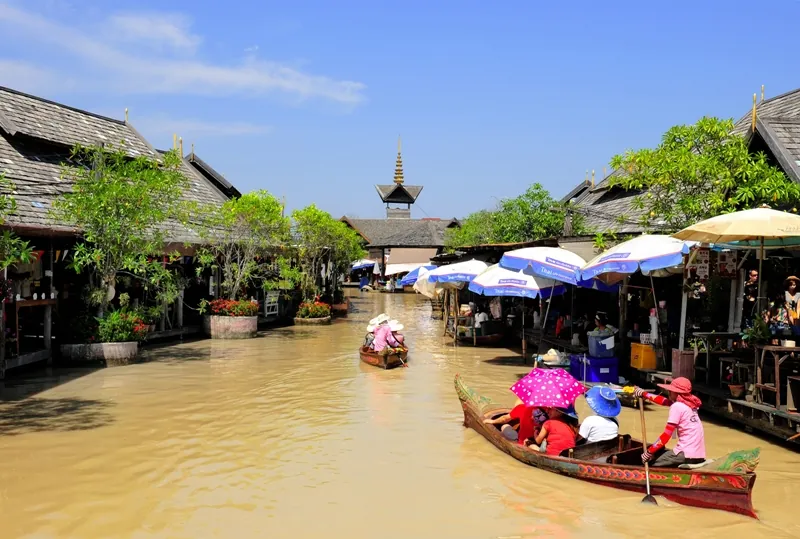 Pattaya Floating Market — photo 2