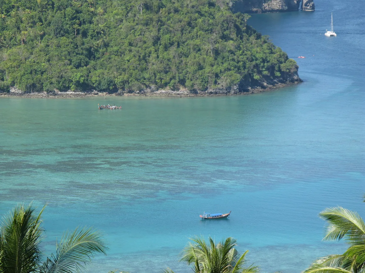 The twin bays of Koh Phi Phi from the viewpoint