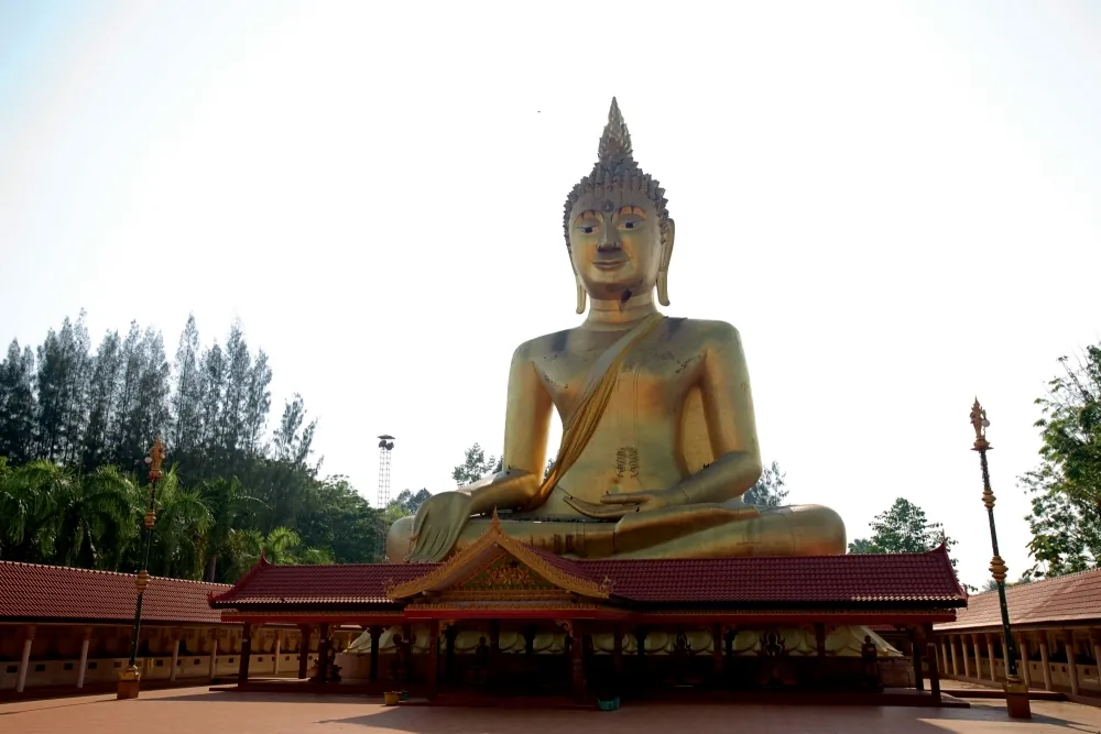 Phra Buddha Ket Mongkhon — photo 2