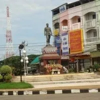 Phra Khattiya Wongsa (Thon) Monument