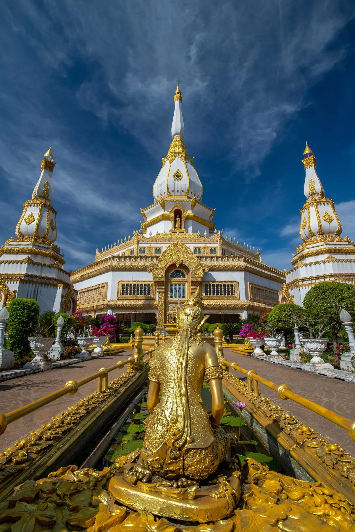 Phra Maha Chedi Chai Mongkhon — photo 3