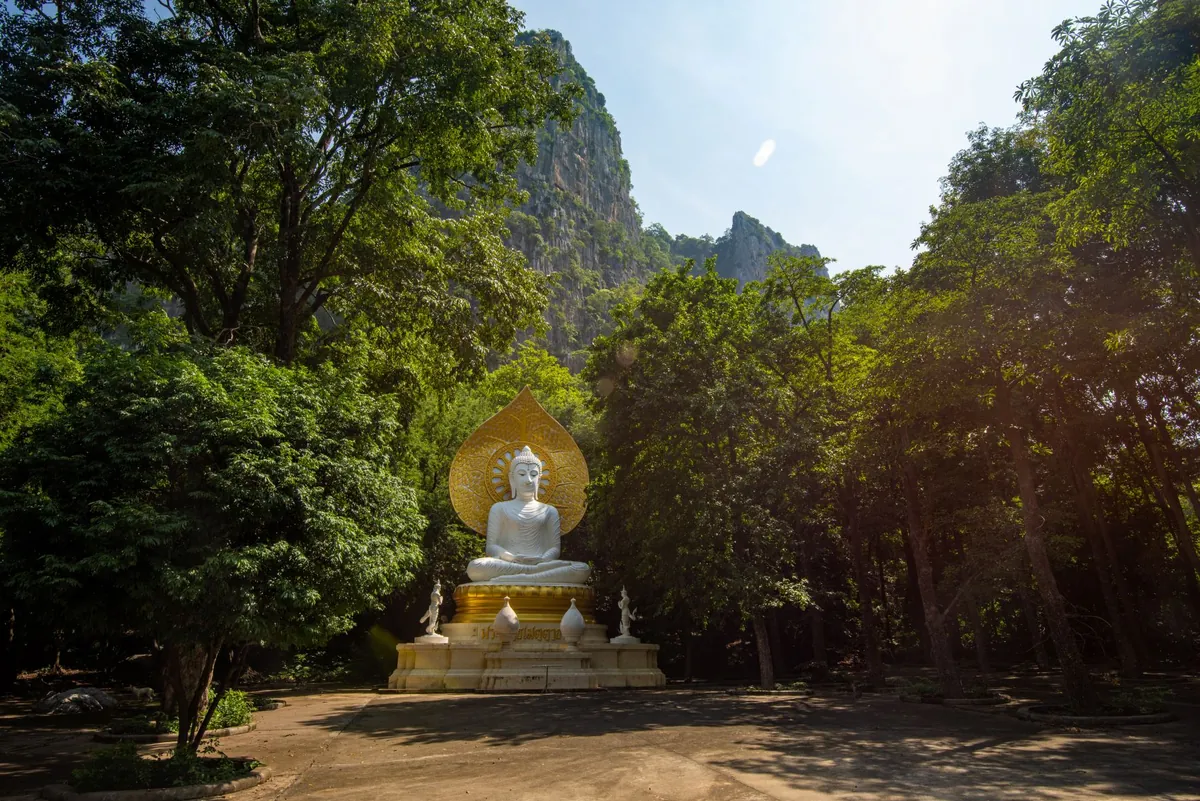 Phra Phothisat Cave — photo 3
