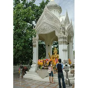 Phra Phrom Shrine — photo 3