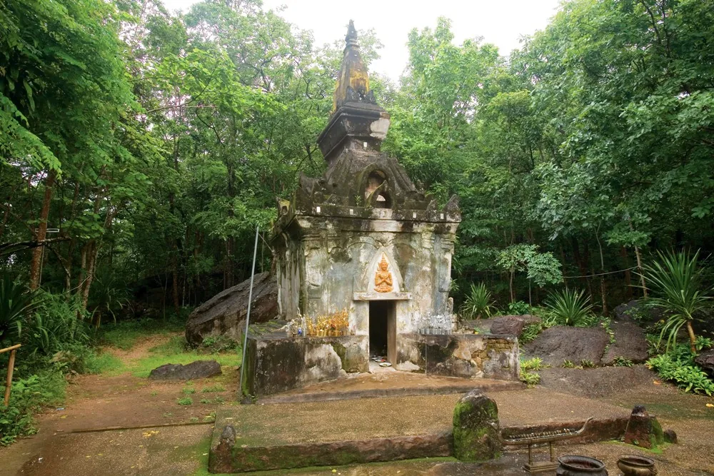 Phra Phutthabat Bua Ban — photo 2