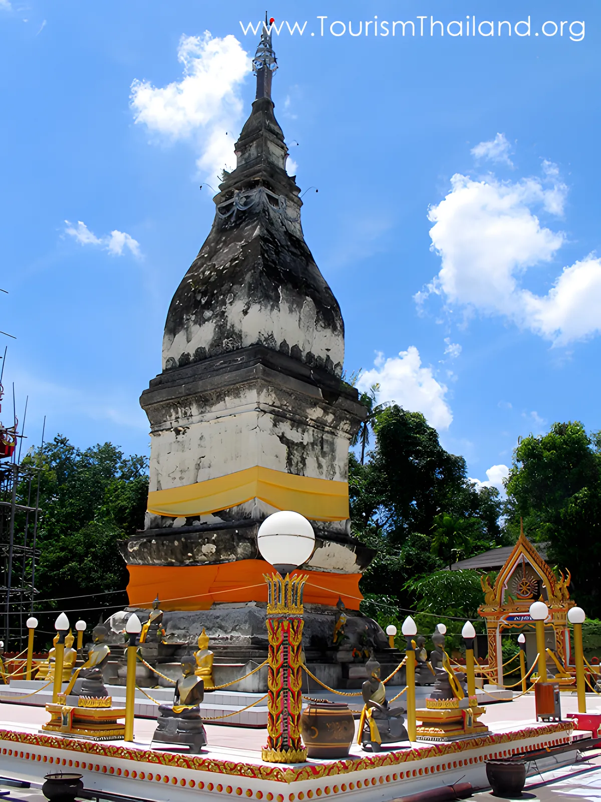 Phra That Ku Chan