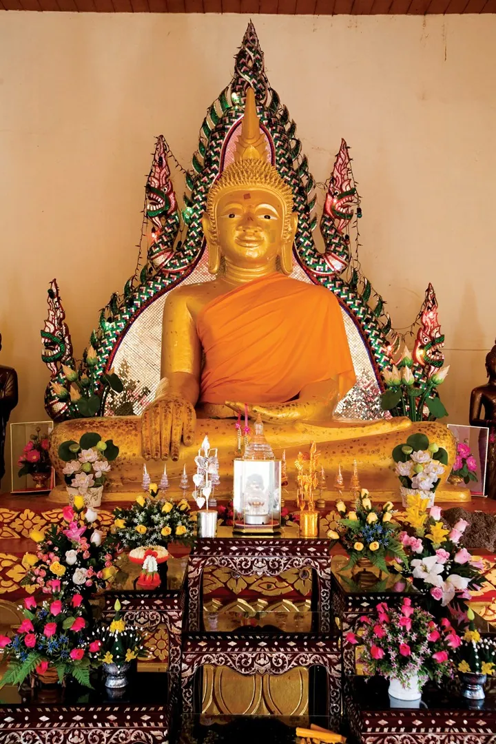 Phrachao Yai Luechai or Phra Rit Luechai — photo 2