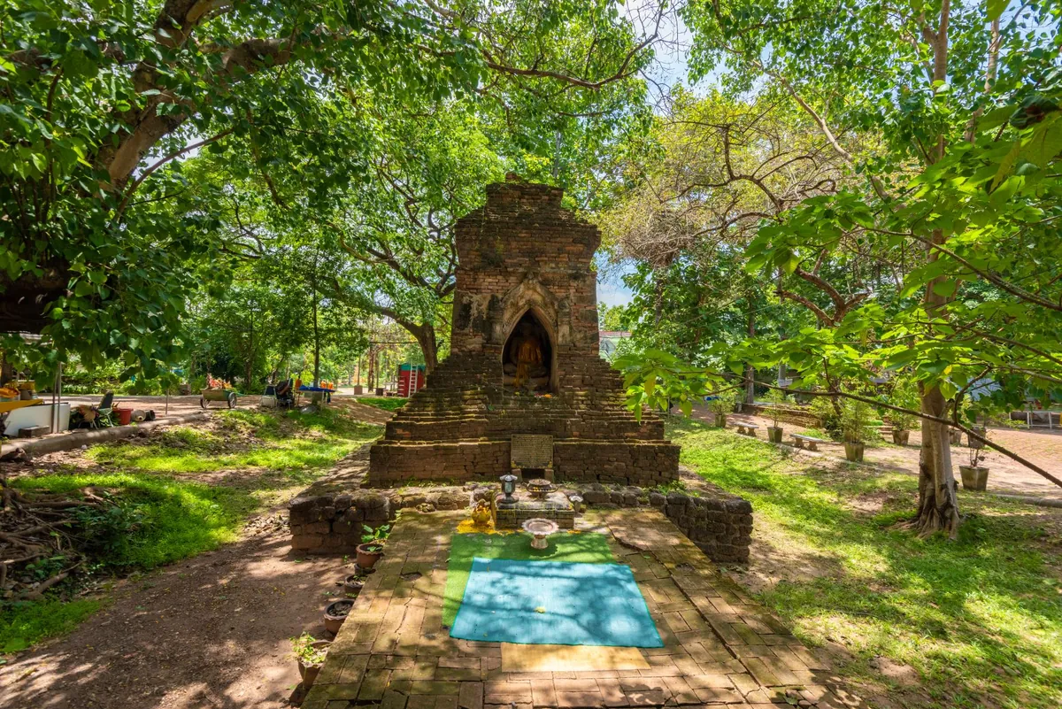 Phrathat Bang Phuan — photo 2