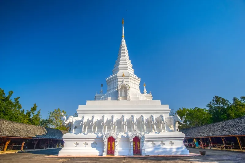 Wat Phrathat Thin Luang — photo 2