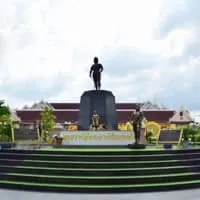 Phraya Phichai Dap Hak Memorial