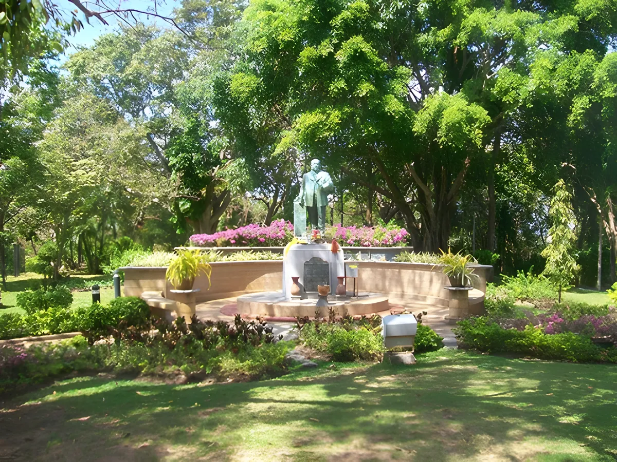 Phraya Ratsadanupradit (Khaw Sim Bee na Ranong) Monument