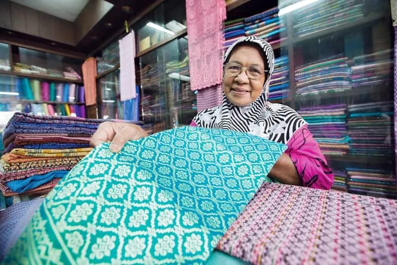 Phum Riang Village and Laem Pho