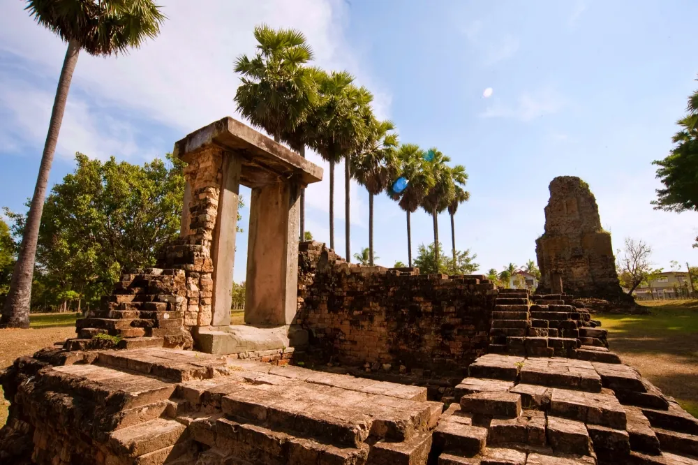 Phumpon Castle — photo 2