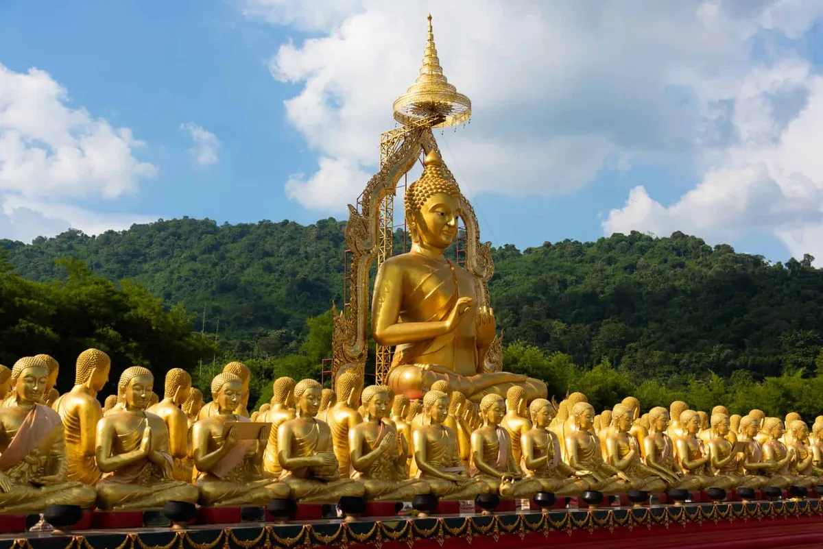 Phuttha Utthayan Makha Bucha Anusorn