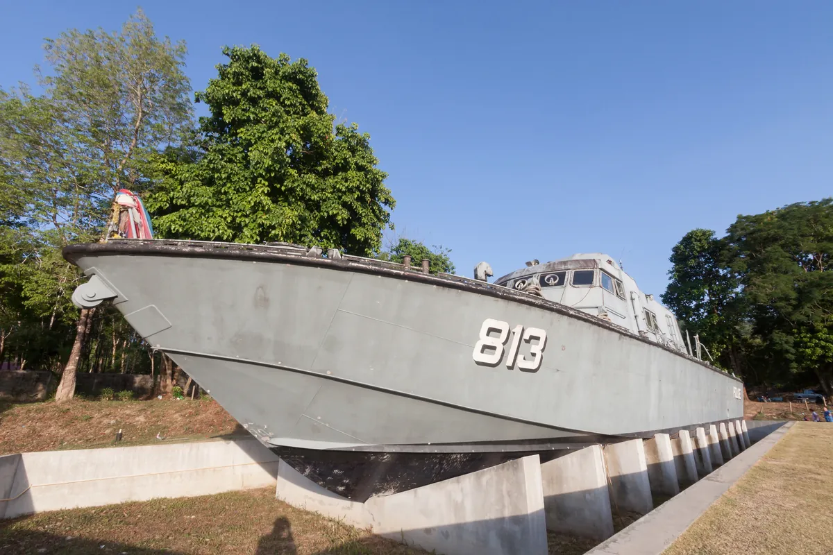 Police Boat 813