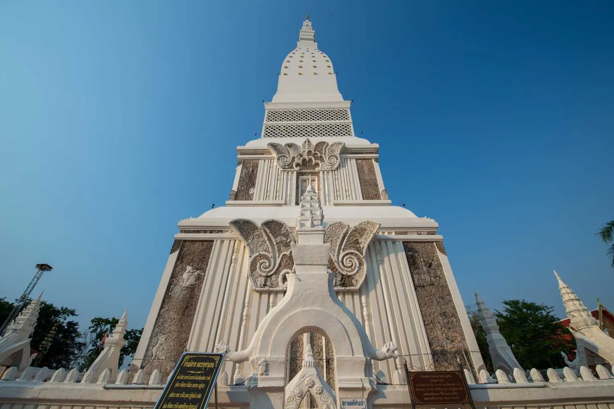 Phra That Tha Uthen — photo 2